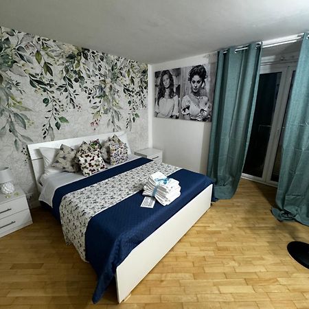 Plebiscito Charme Rooms Napels Buitenkant foto