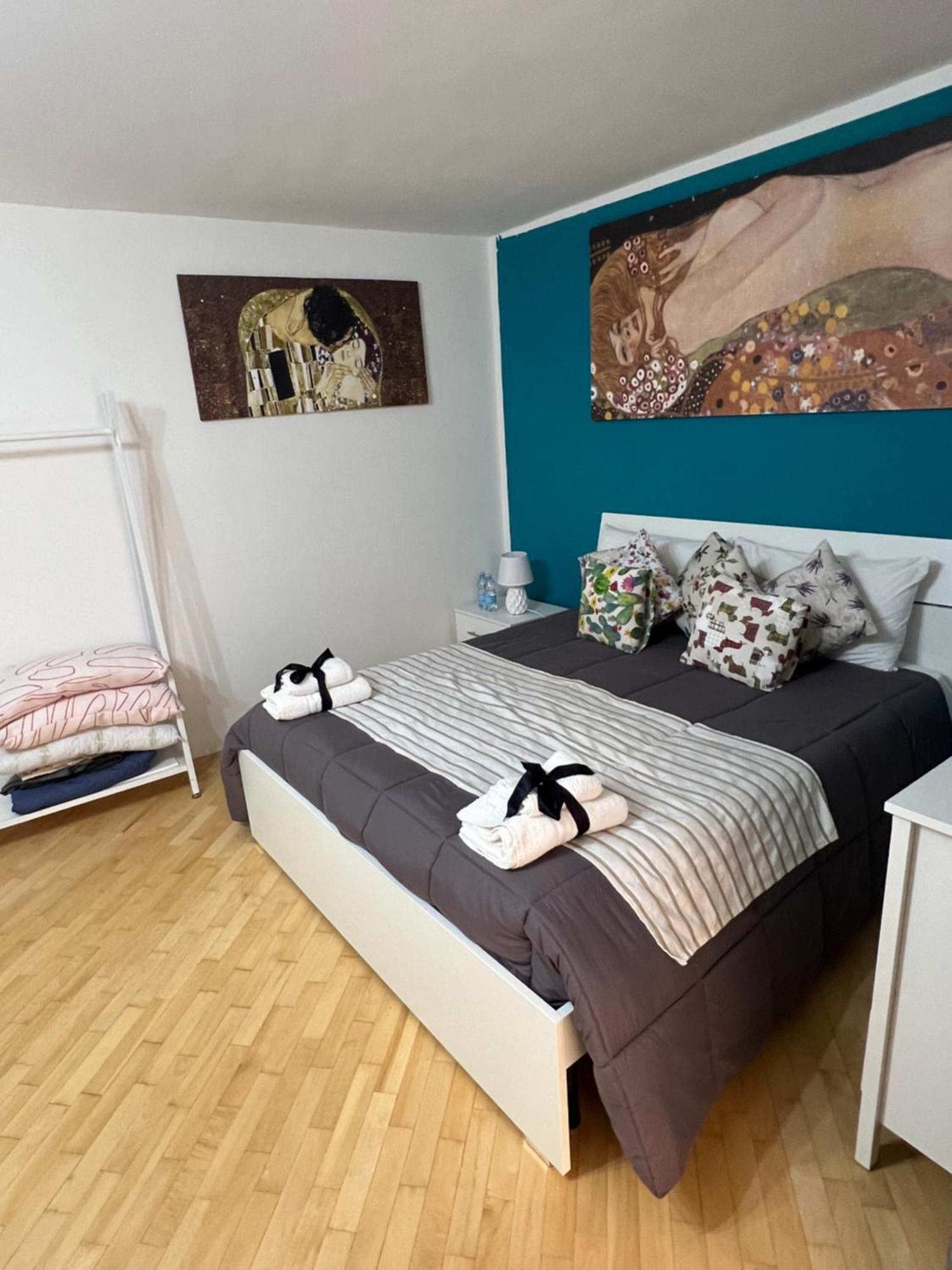 Plebiscito Charme Rooms Napels Buitenkant foto